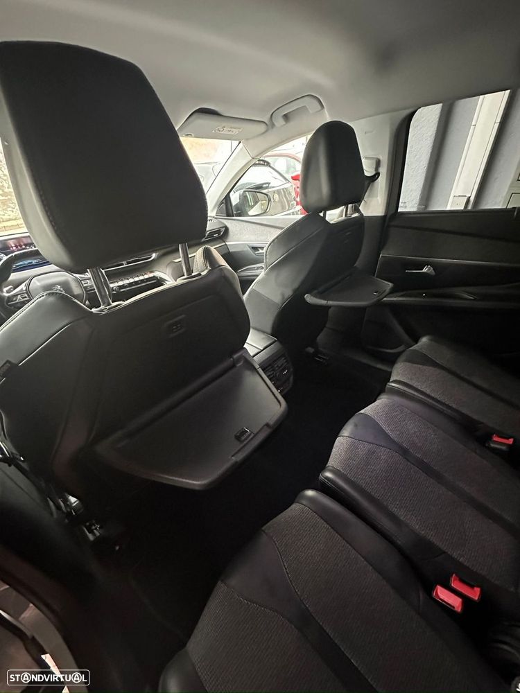 Peugeot 5008 1.2 PureTech Allure EAT6 - 11