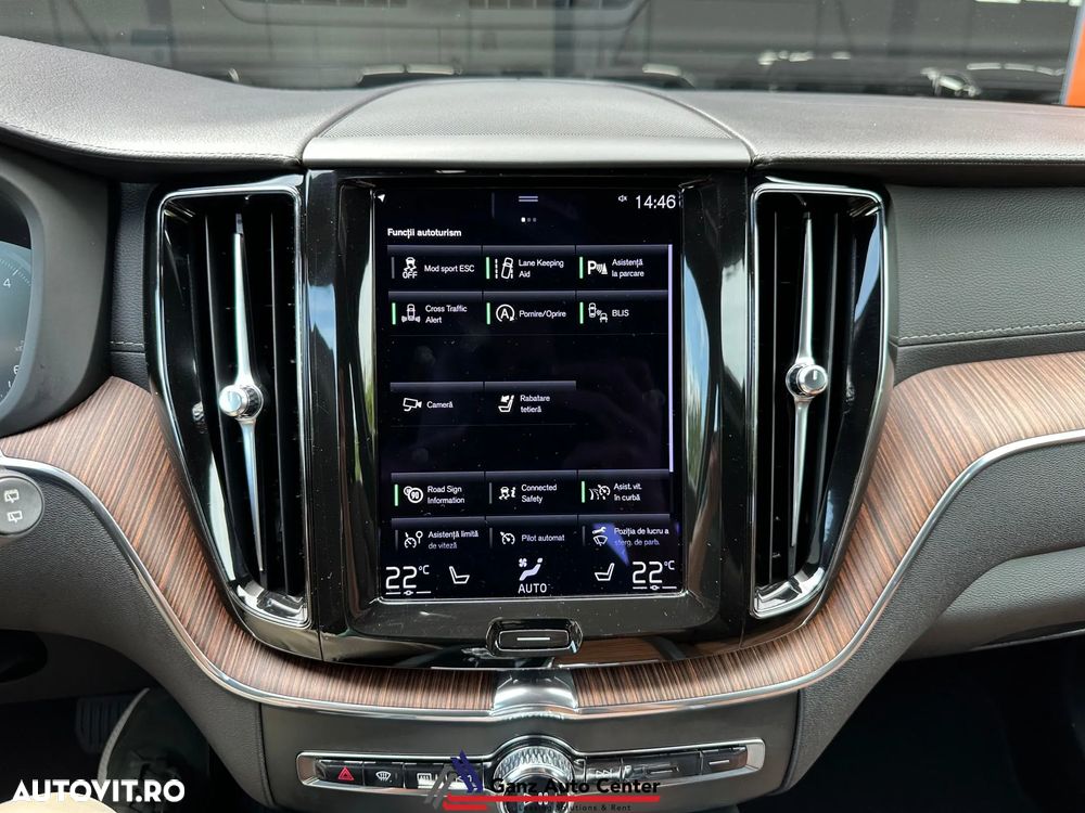 Volvo XC 60 B4 MHEV AWD Inscription - 26