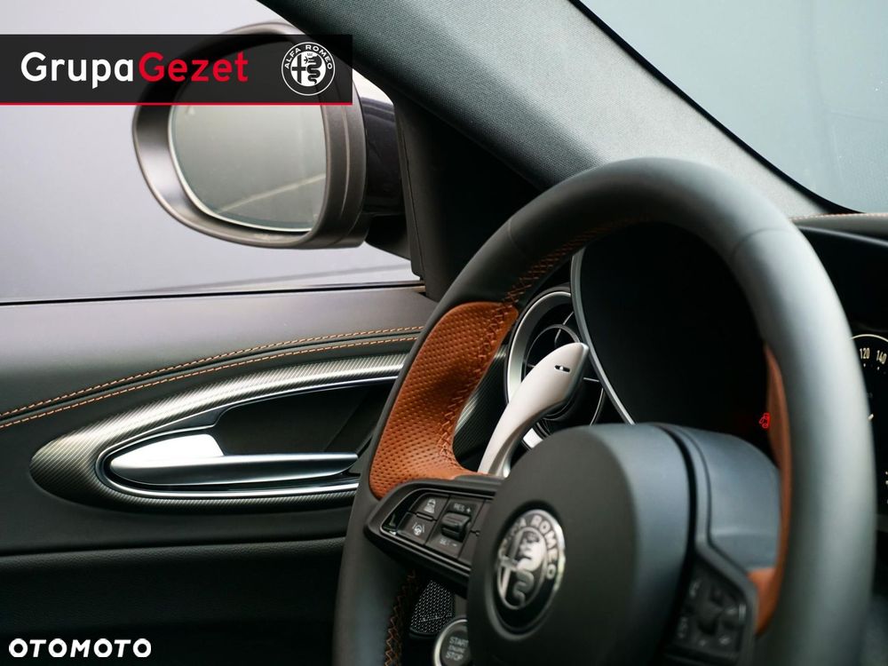 Alfa Romeo Giulia - 12