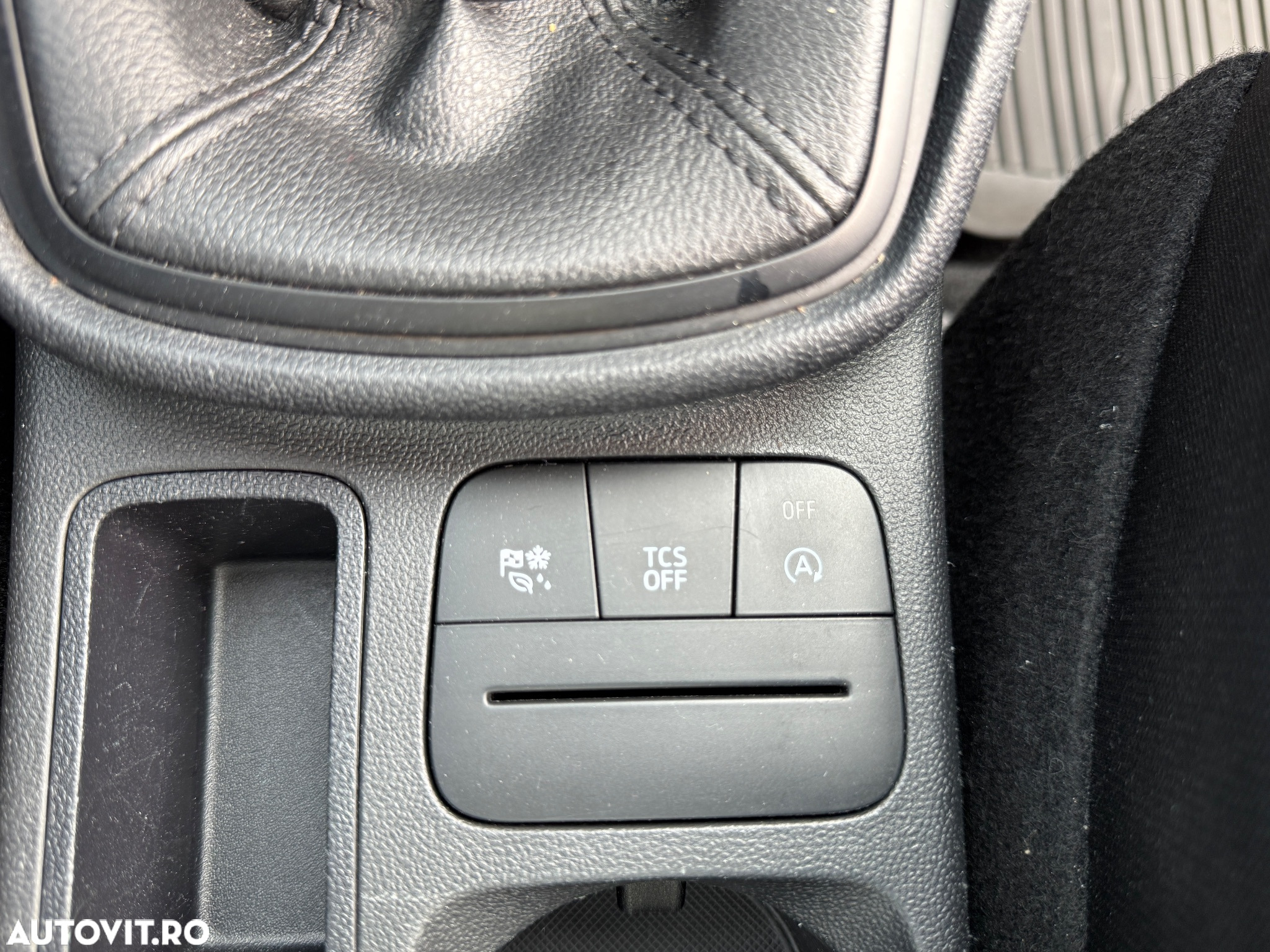 Ford Fiesta 1.1 Trend Connected - 16