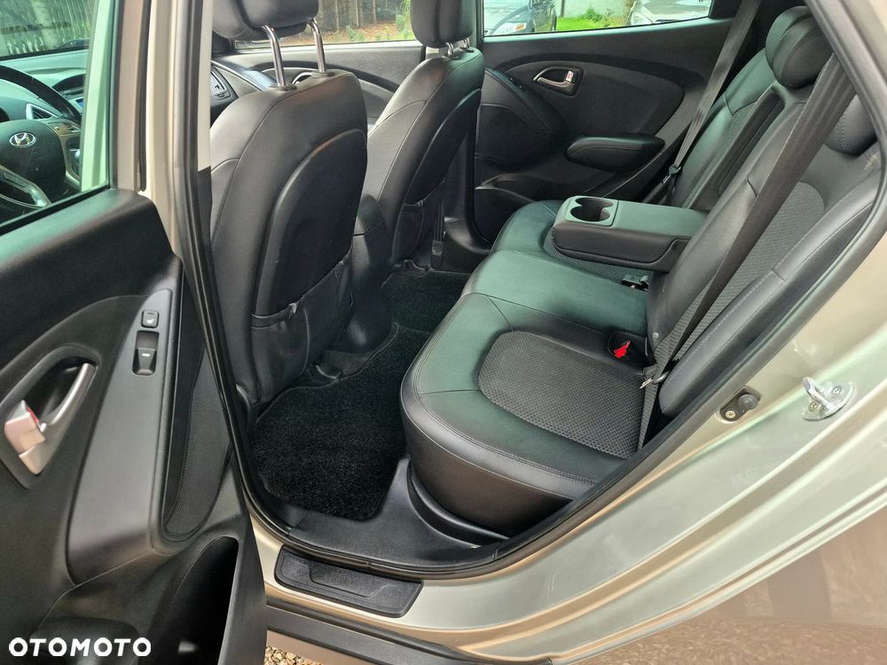 Hyundai ix35 2.0 2WD Style - 19