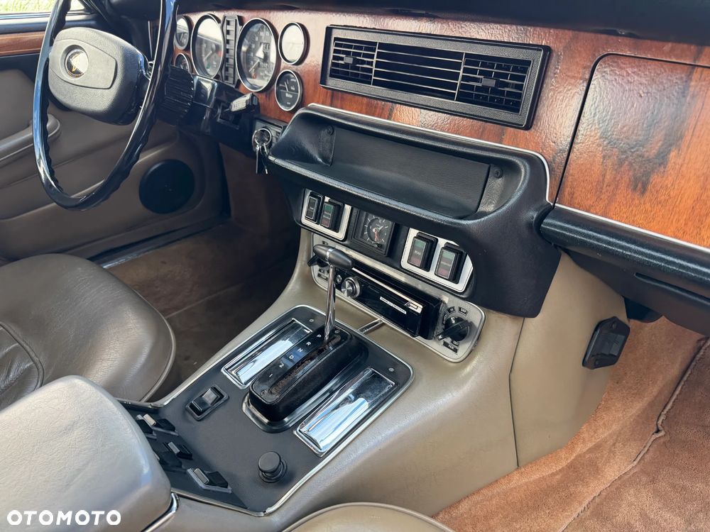 Jaguar XJ - 29