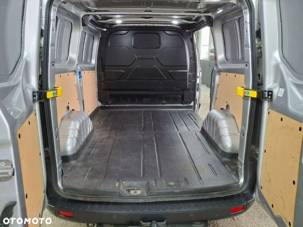 Ford Transit Custom - 11