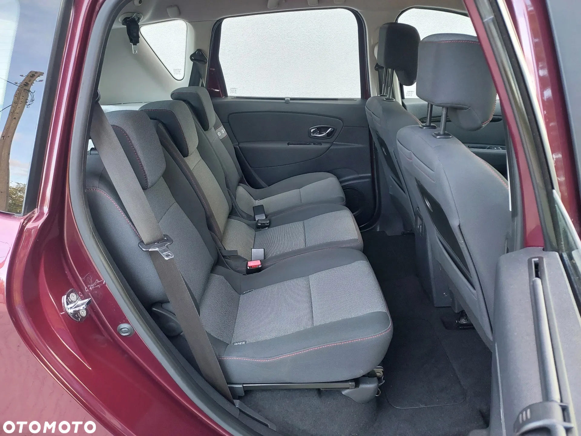 Renault Scenic ENERGY TCe 130 S&S Paris - 23