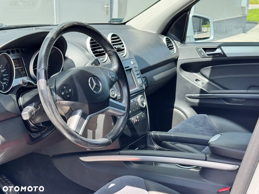 Mercedes-Benz ML 300 CDI 4Matic 7G-TRONIC DPF BlueEFFICIENCY - 16