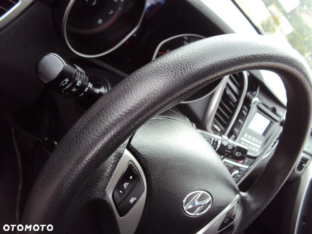 Hyundai i30 blue 1.4 Passion - 15