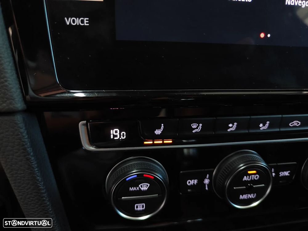 VW Golf GTI 2.0 TSI OPF DSG Performance - 34