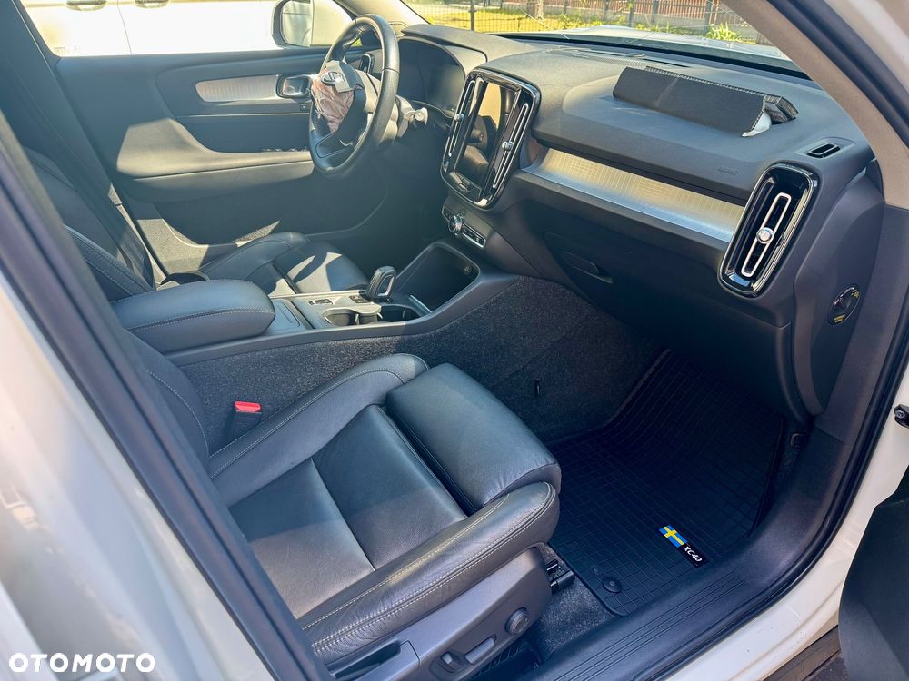 Volvo XC 40 B4 B Momentum Pro - 5