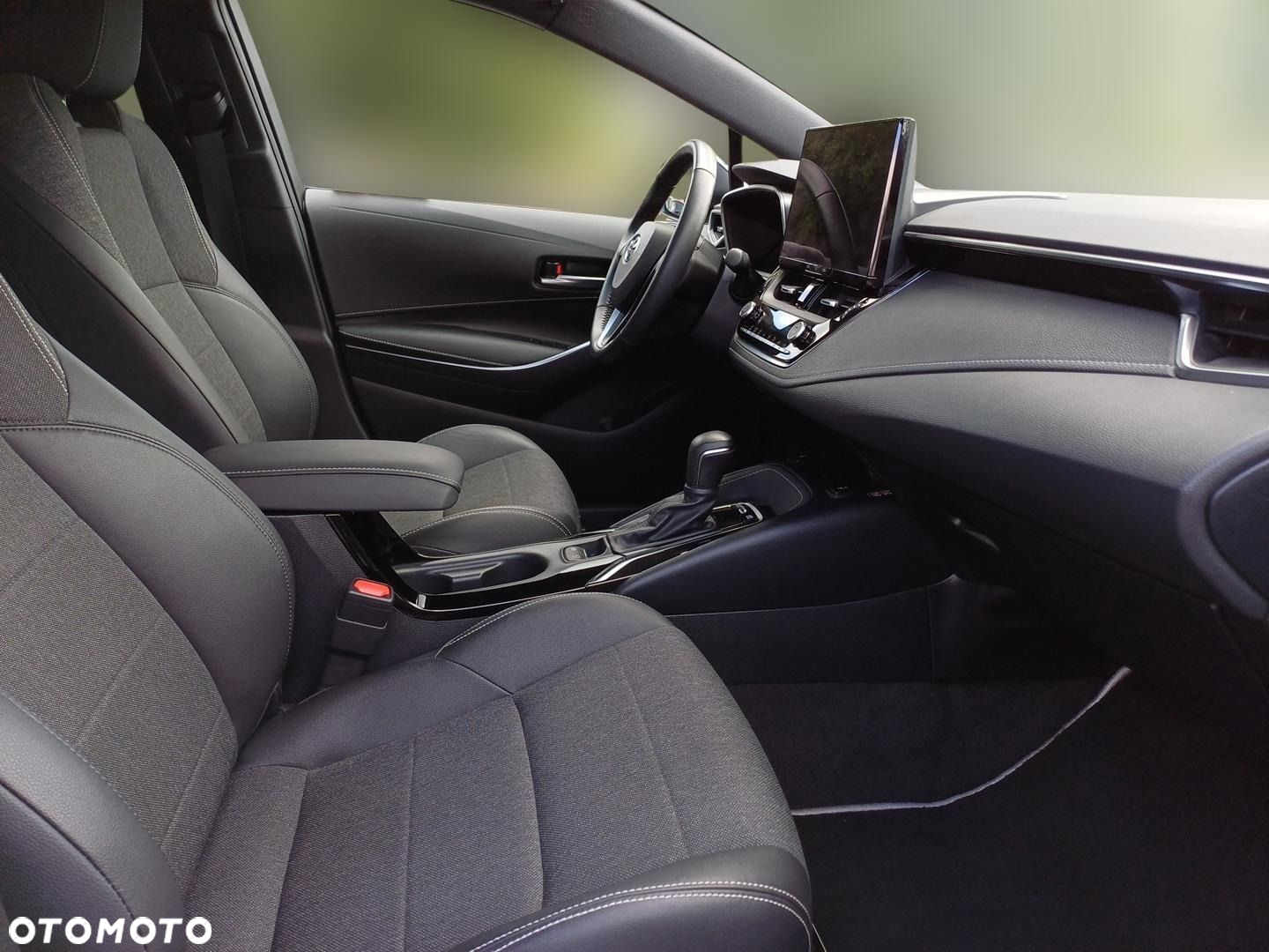Toyota Corolla 1.8 Hybrid Style - 9