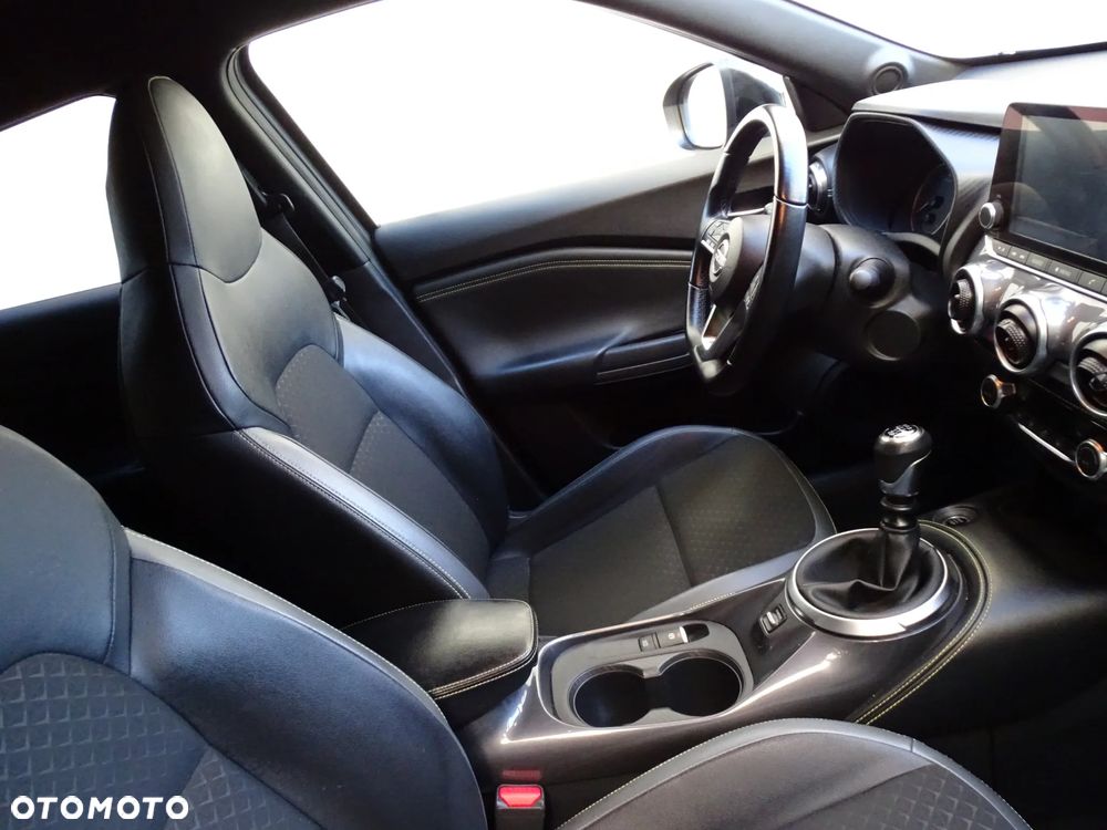 Nissan Juke 1.0 DIG-T Kiiro - 15
