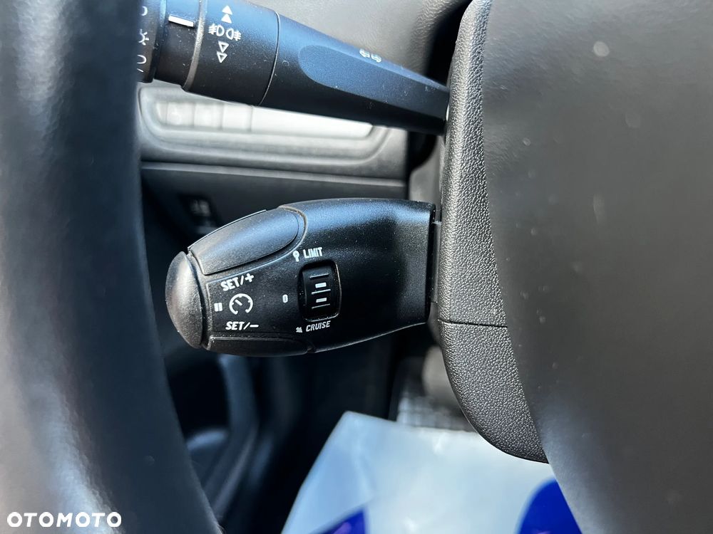 Peugeot 208 1.4 VTi Active - 24
