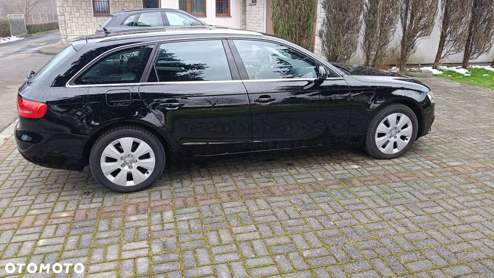 Audi A4 Avant 2.0 TDI DPF clean diesel Ambiente - 6