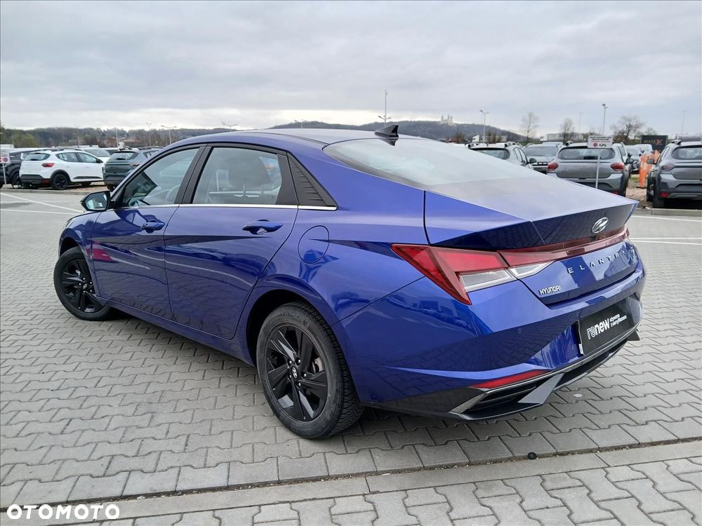 Hyundai Elantra 1.6 Smart - 4