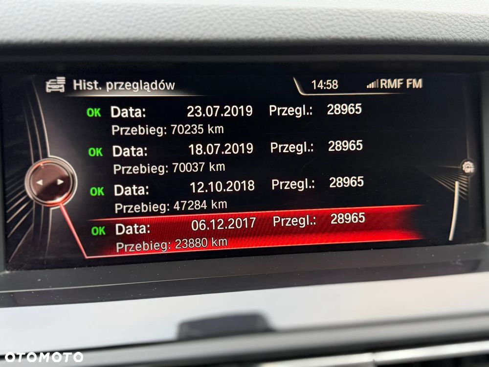 BMW Seria 5 528i xDrive Luxury Line - 28