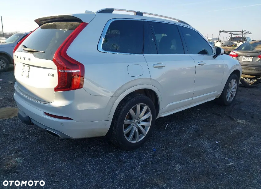 Volvo XC 90 T6 AWD Momentum - 3