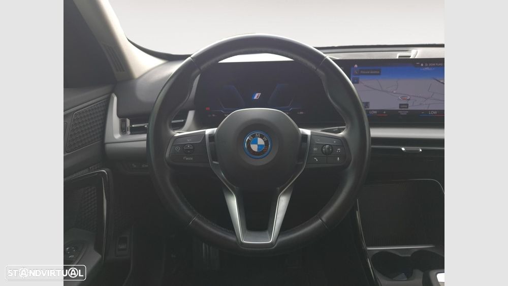BMW iX1 xDrive30 - 12