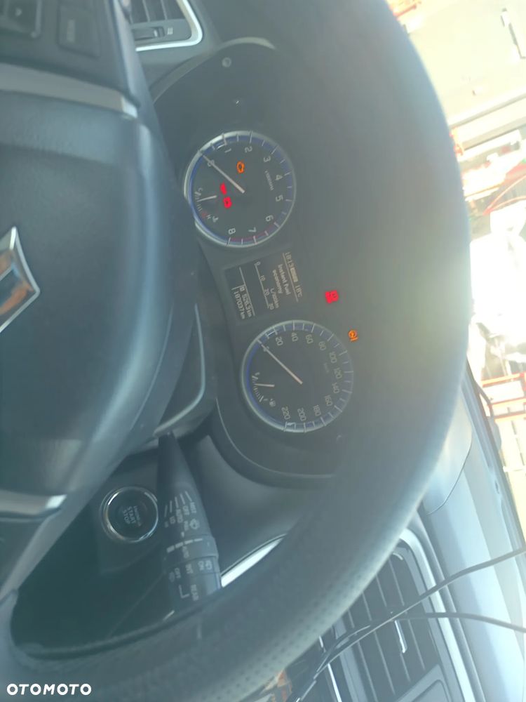 Suzuki S-Cross - 13