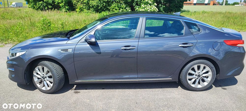 Kia Optima - 8