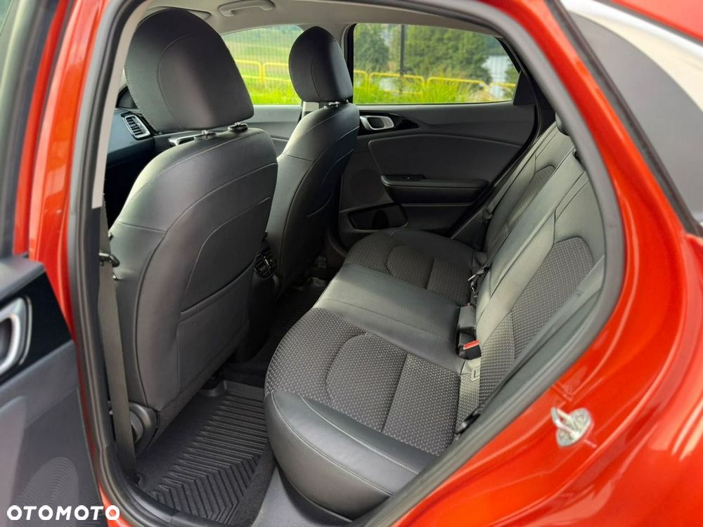 Kia XCeed - 14