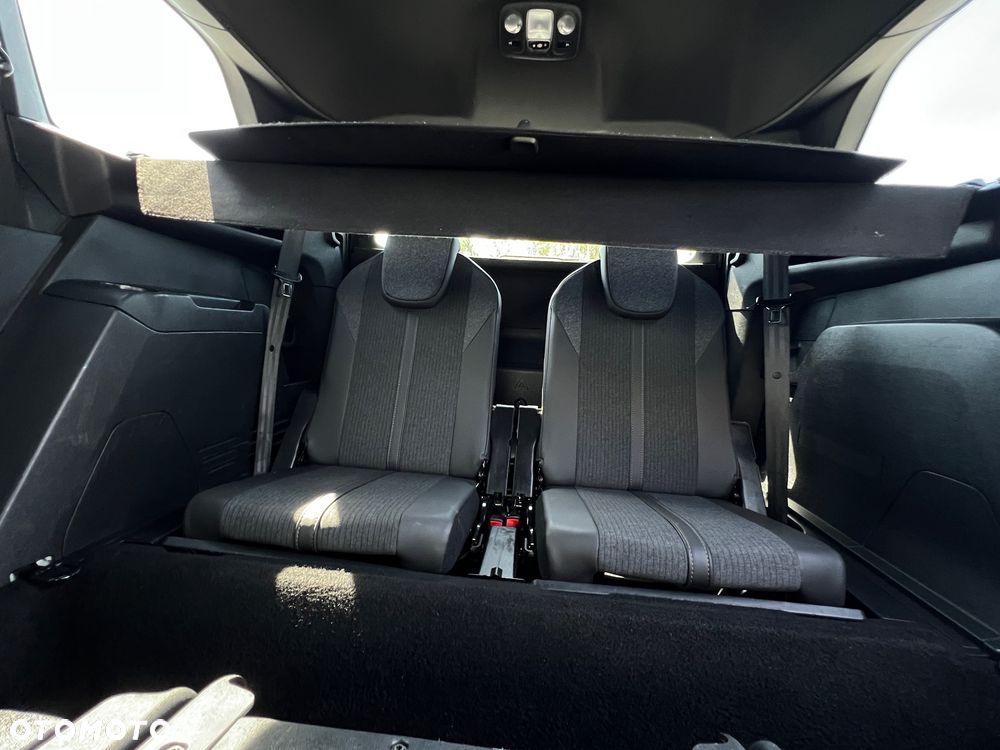 Peugeot 5008 - 31