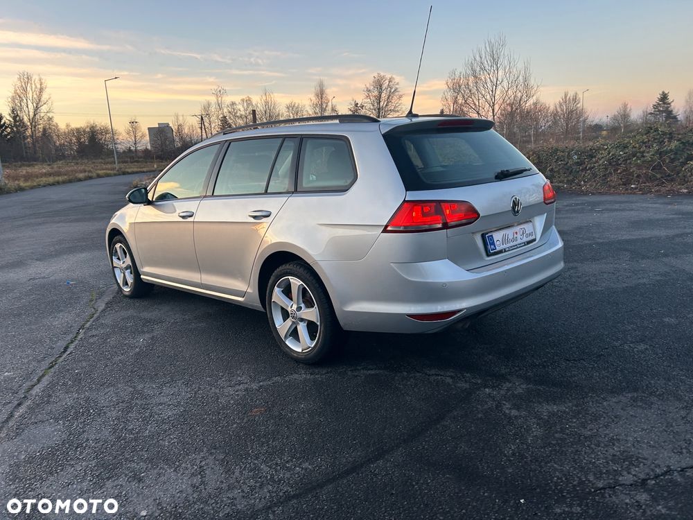 Volkswagen Golf - 36