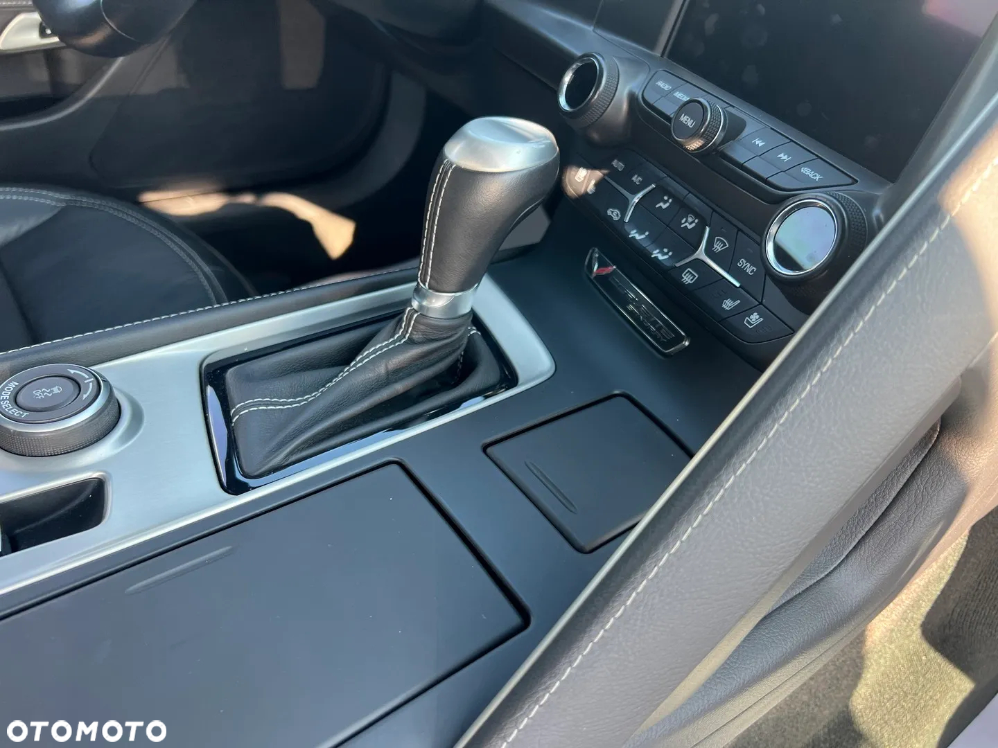 Chevrolet Corvette Stingray 2LT 6.2 V8 Automatik - 13