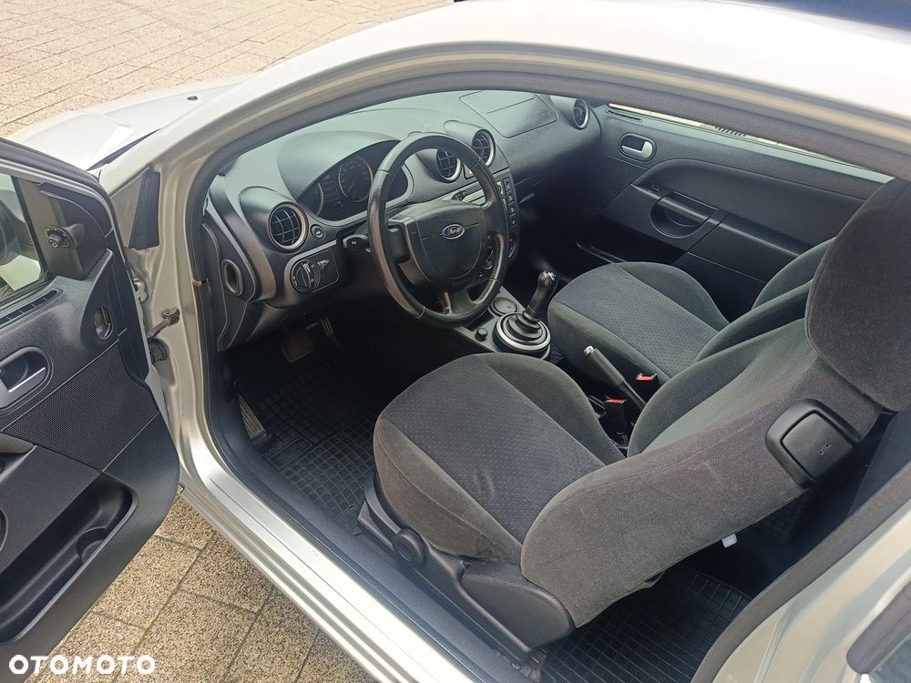 Ford Fiesta - 5