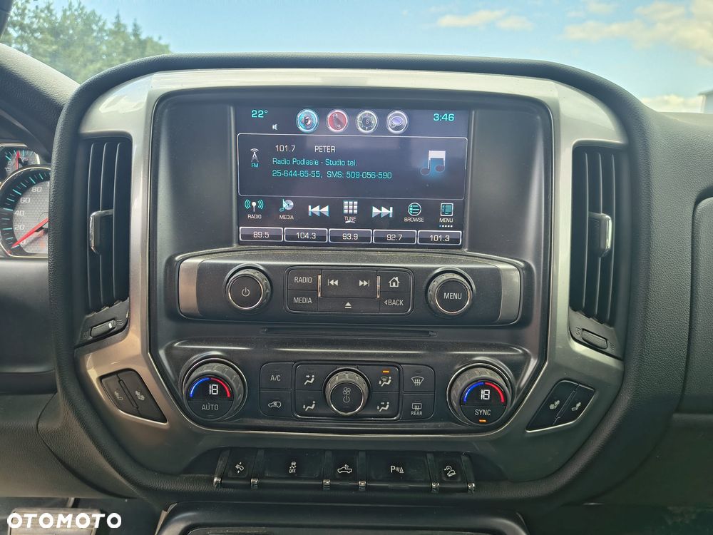 Chevrolet Silverado - 3