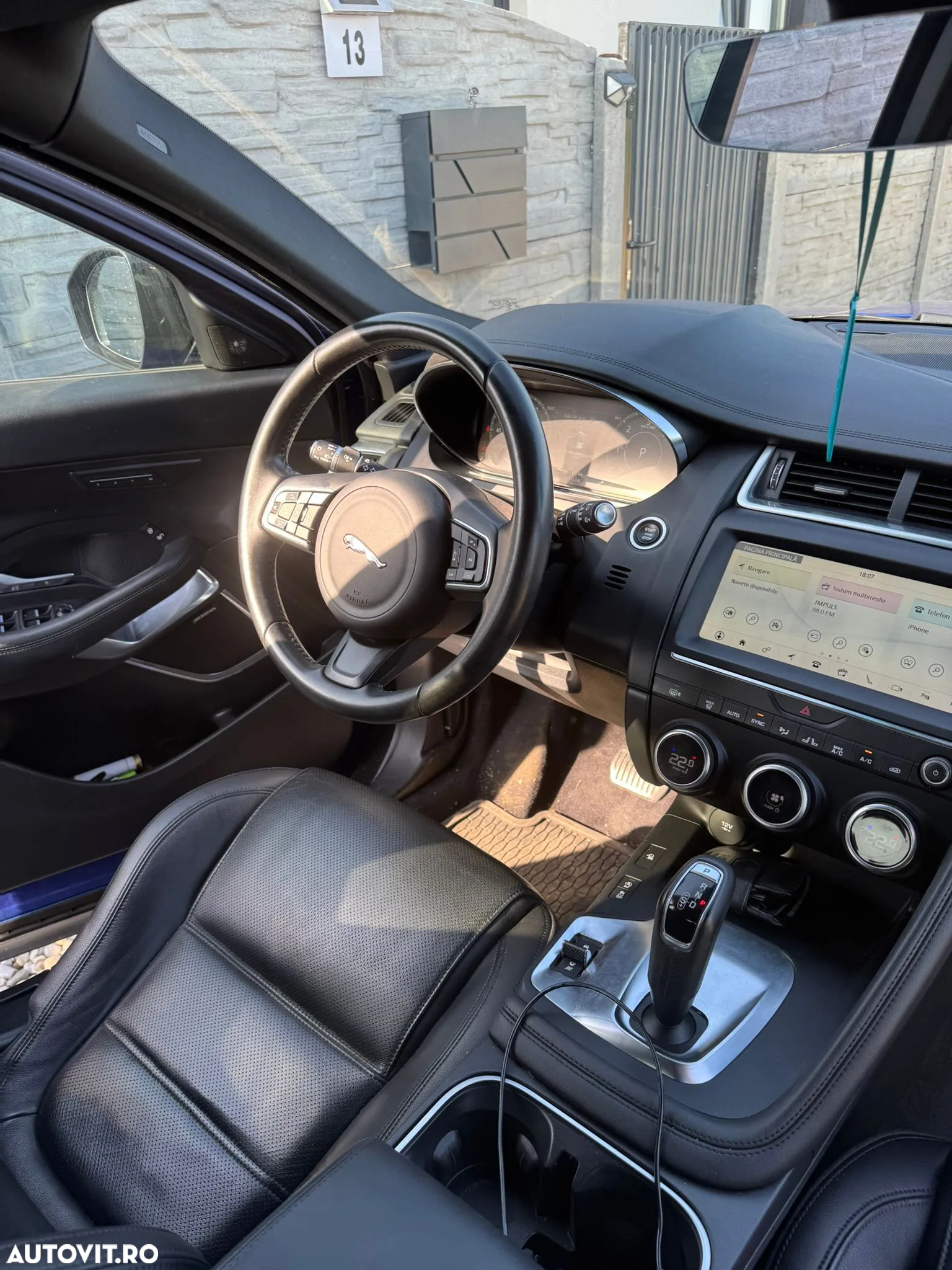 Jaguar E-Pace D180 AWD Aut. R-Dynamic SE - 8