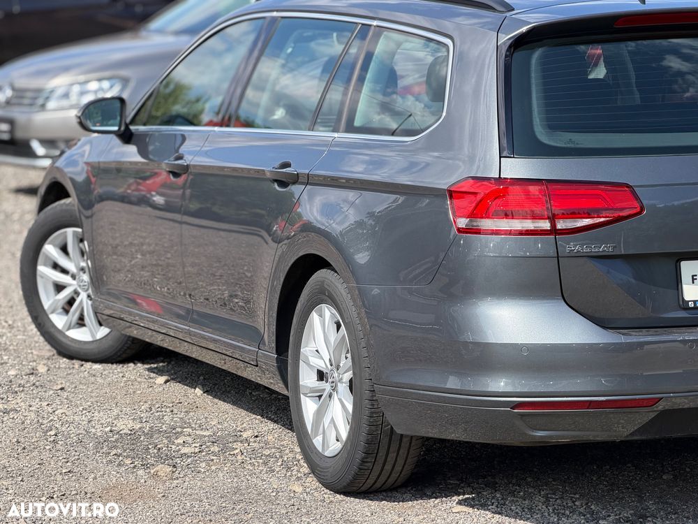 Volkswagen Passat 2.0 TDI SCR BlueMotion Comfortline - 15