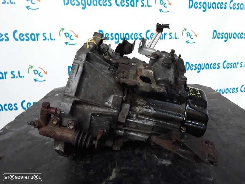 CAIXA VELOCIDADES TOYOTA YARIS 2004 - 4
