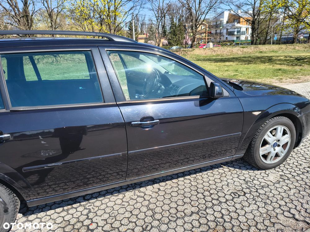 Ford Mondeo 2.0 TDCI Ghia - 4