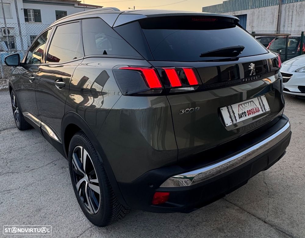 Peugeot 3008 1.2 PureTech Allure - 4