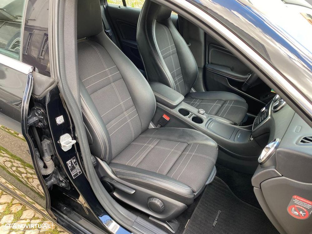 Mercedes-Benz CLA 180 (CDI) d 7G-DCT Urban - 32