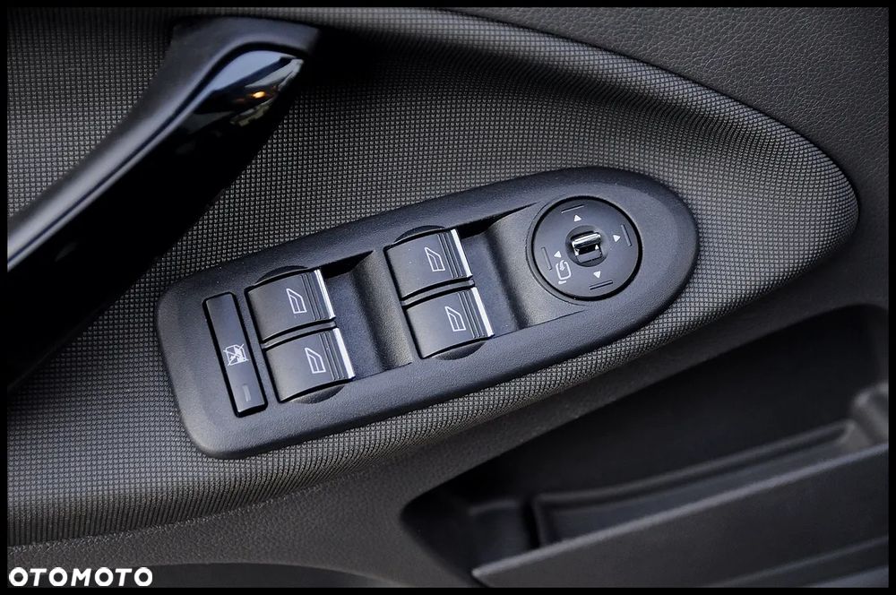 Ford Kuga 2.0 TDCi Titanium - 29