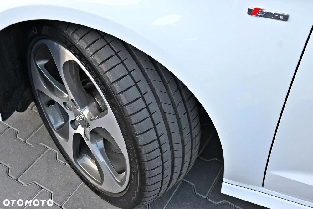 Audi A3 Sportback 2.0 TDI (clean diesel) quattro S tronic S line Sportpaket - 38