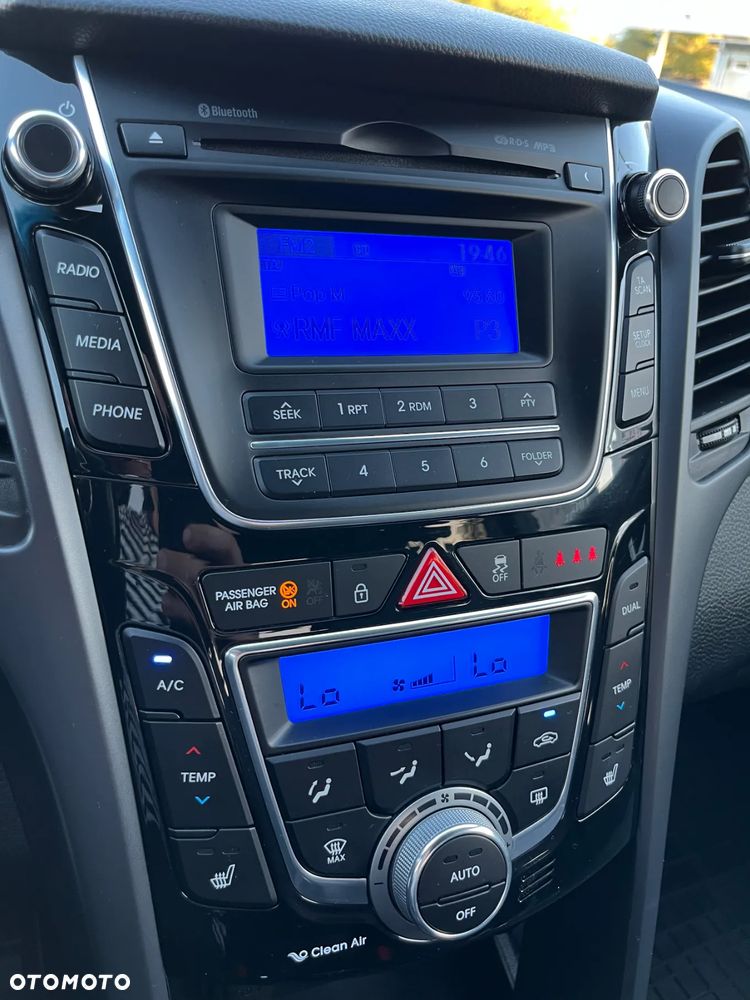Hyundai i30 blue Kombi 1.6 GDi DCT Passion - 15