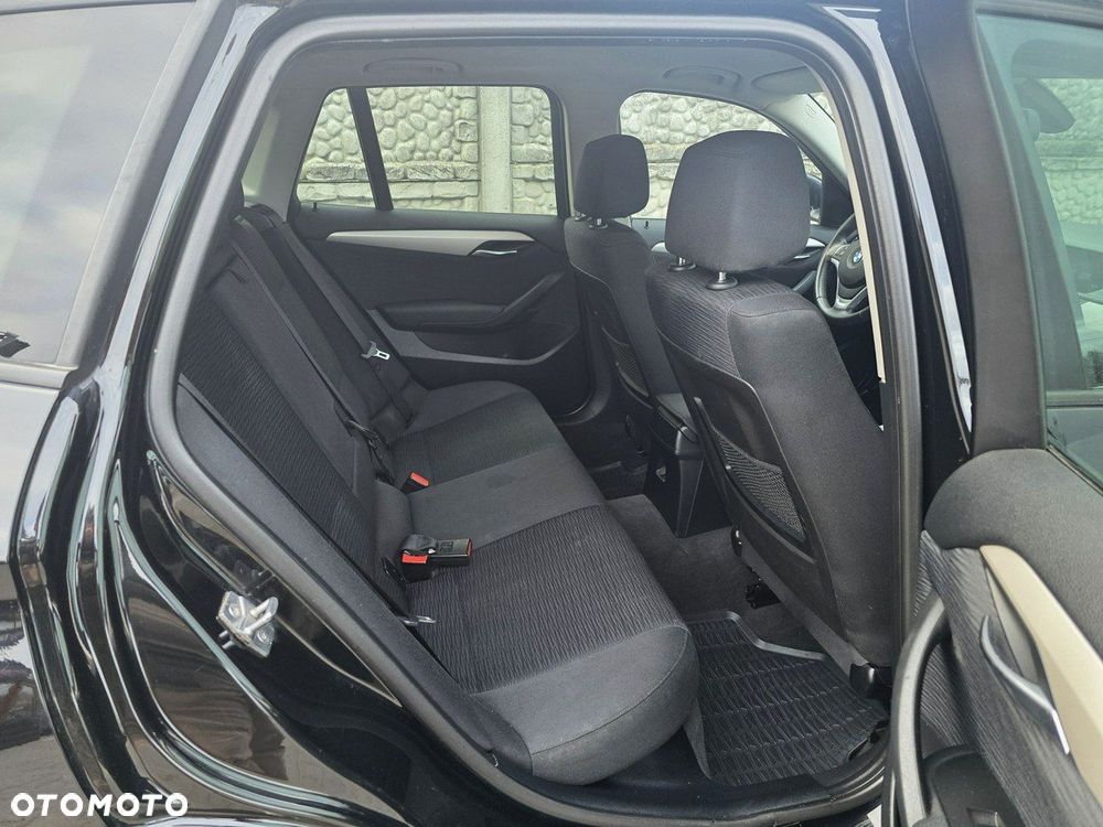 BMW X1 sDrive16d xLine - 26