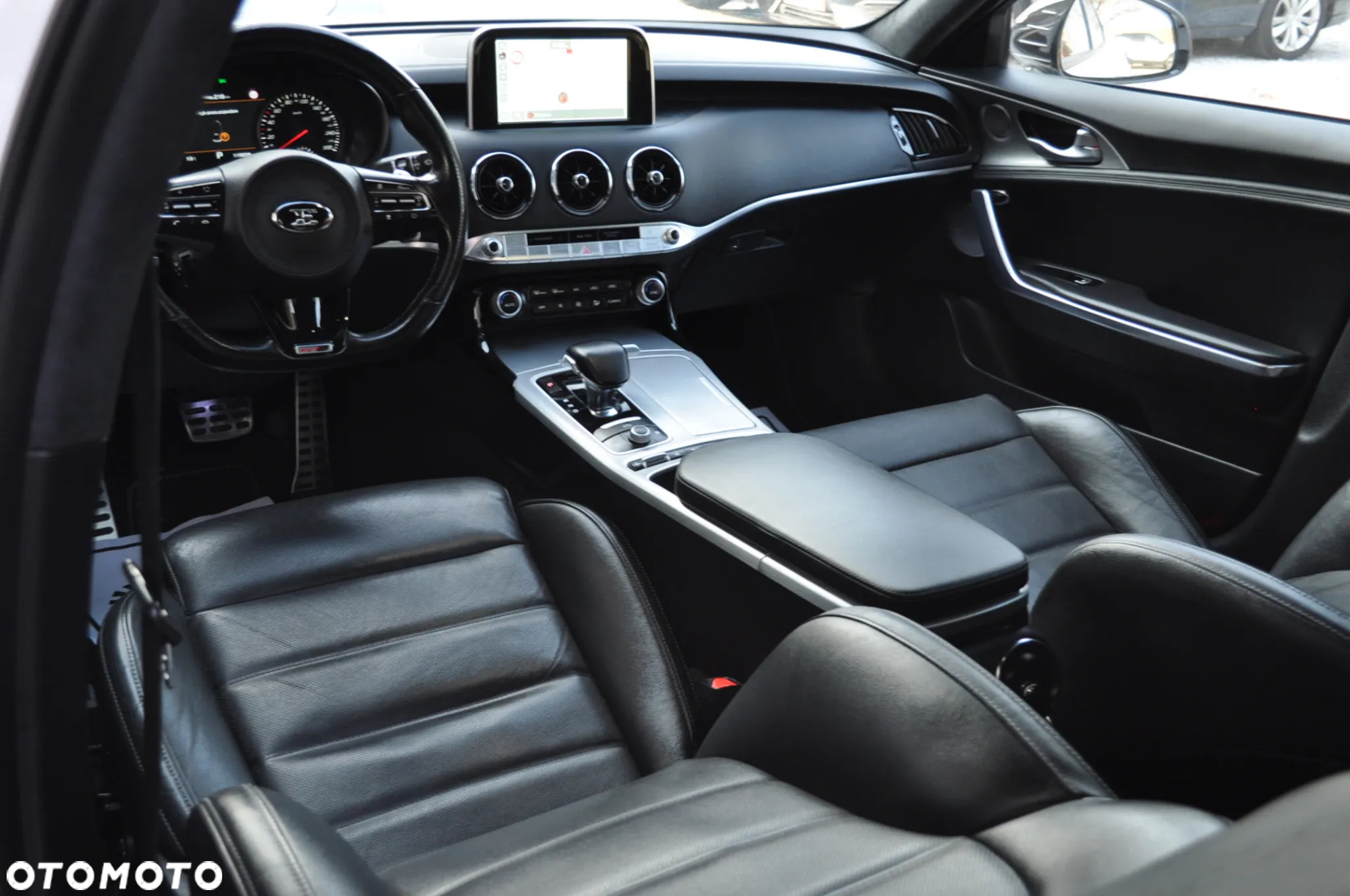 Kia Stinger 2.0 T-GDI GT Line - 3