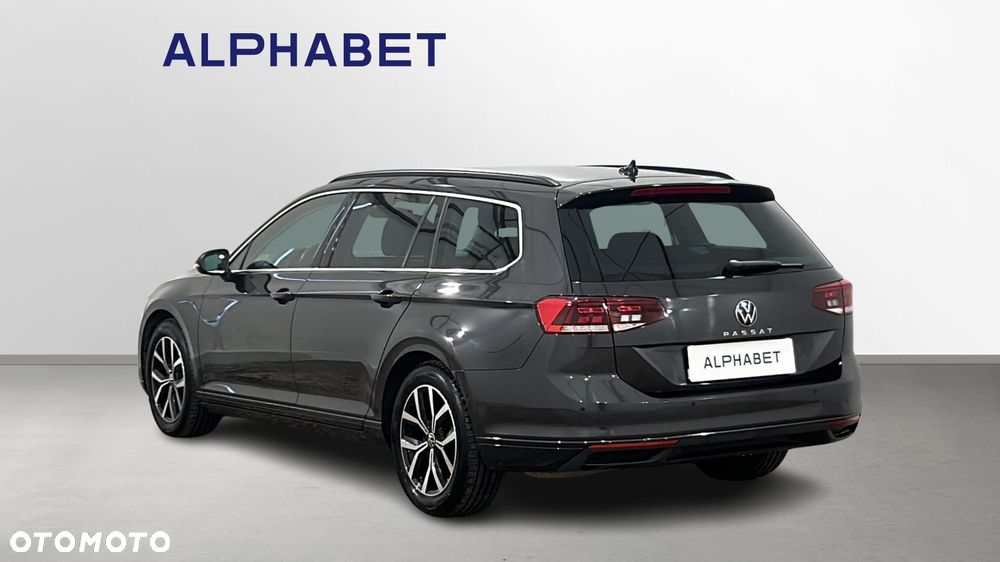 Volkswagen Passat - 3