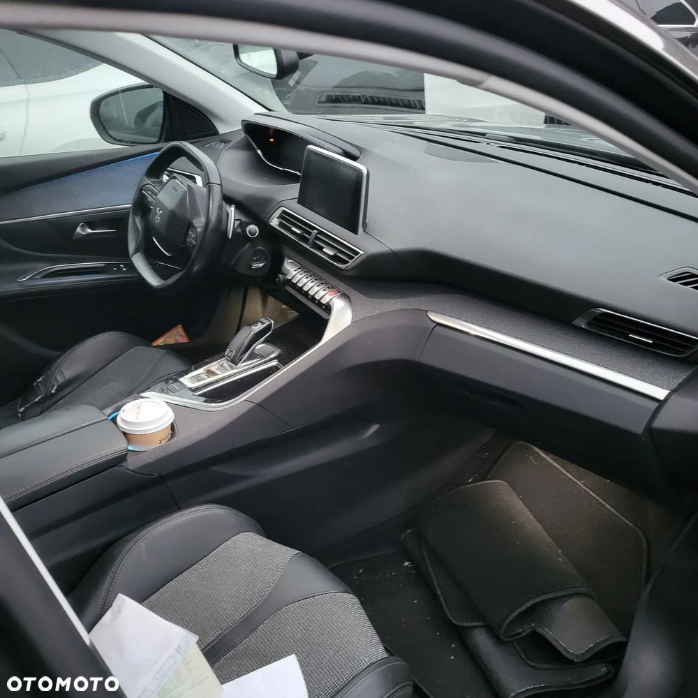 Peugeot 5008 2020 photo 5