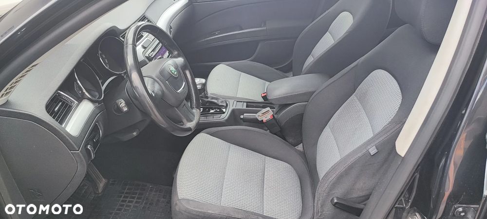 Skoda Superb 1.8 TSI Ambition DSG - 12
