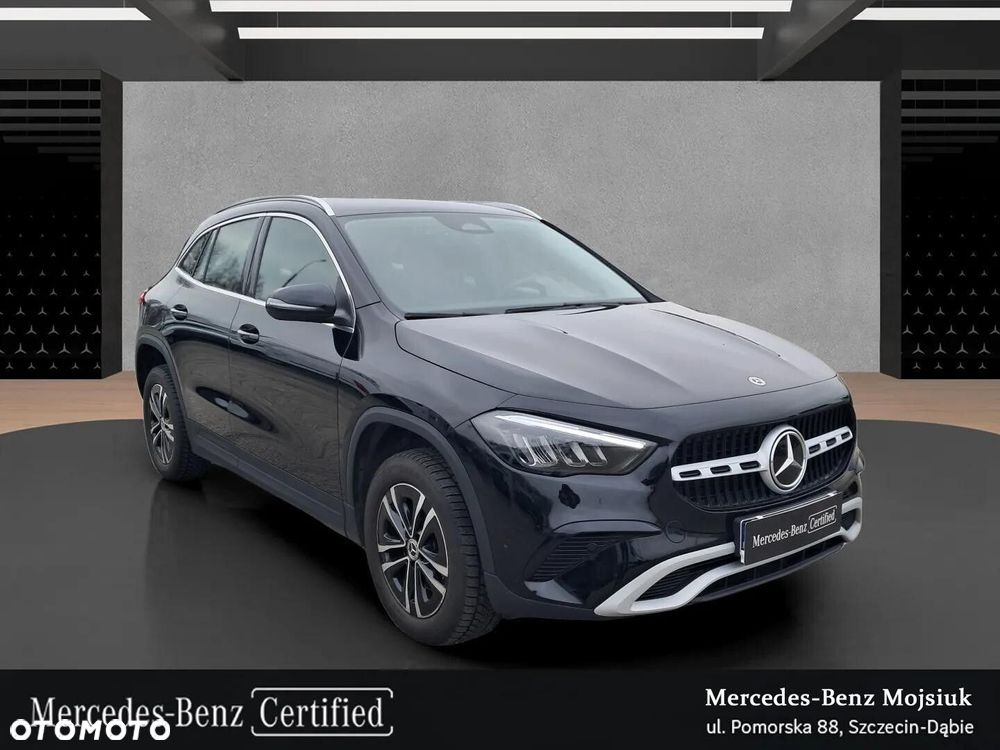 Mercedes-Benz GLA 200 d - 2