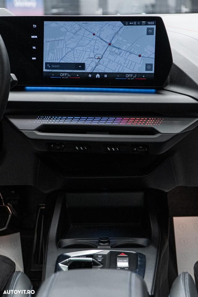 BMW Seria 1 120 AT MHEV - 5