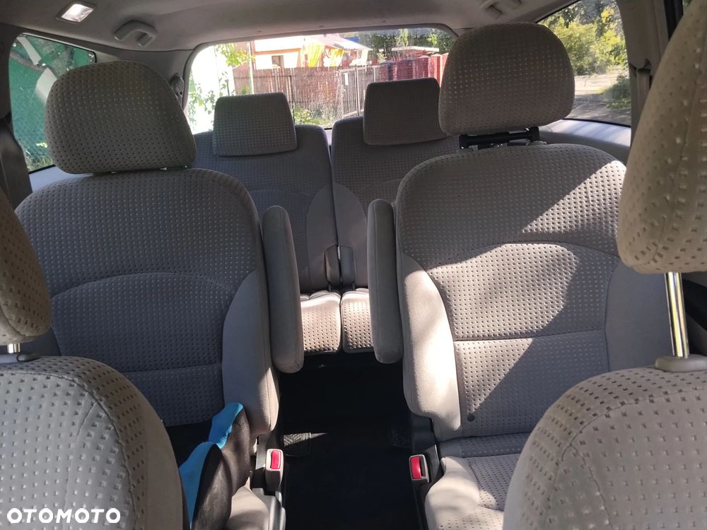 Mitsubishi Grandis 2.4 Intense - 7