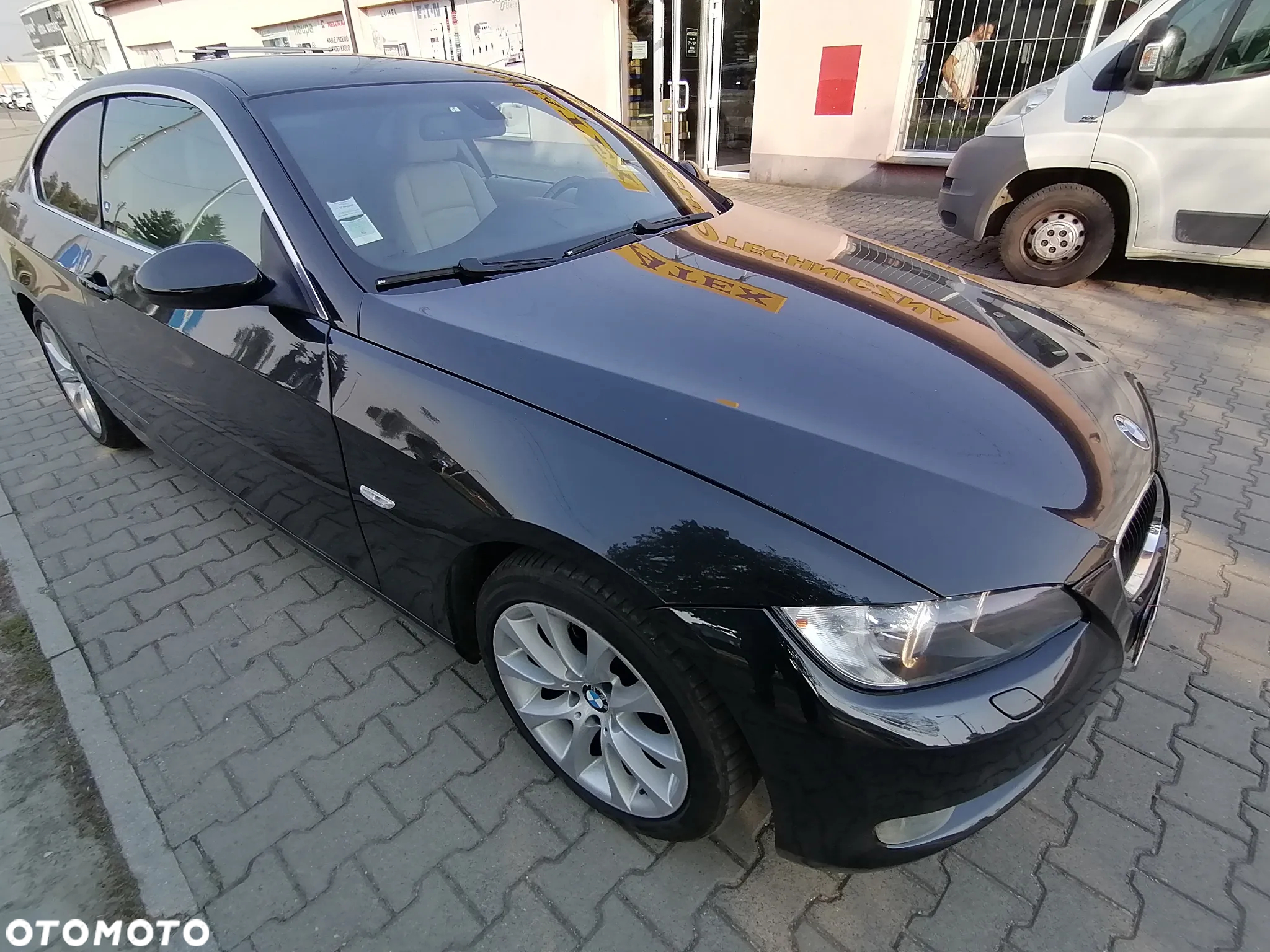 BMW Seria 3 320d Coupe - 11