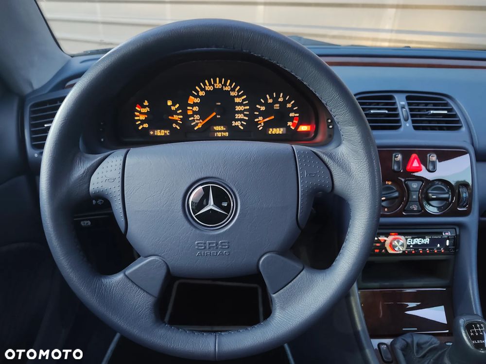 Mercedes-Benz CLK - 39