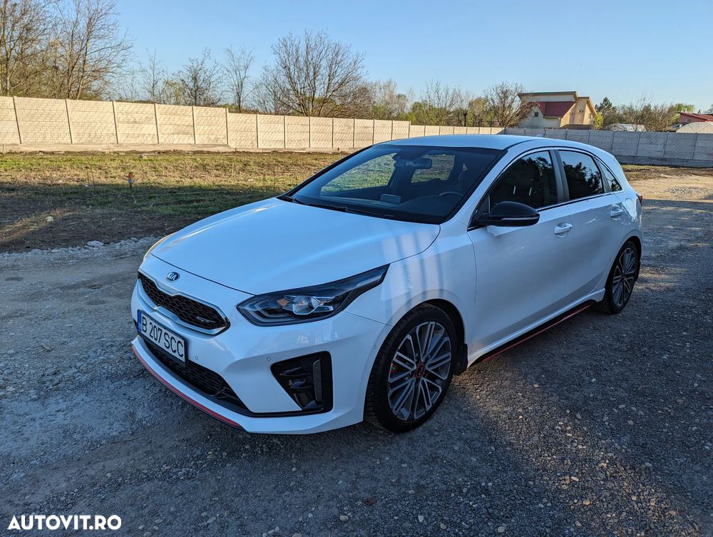 Kia Ceed - 1