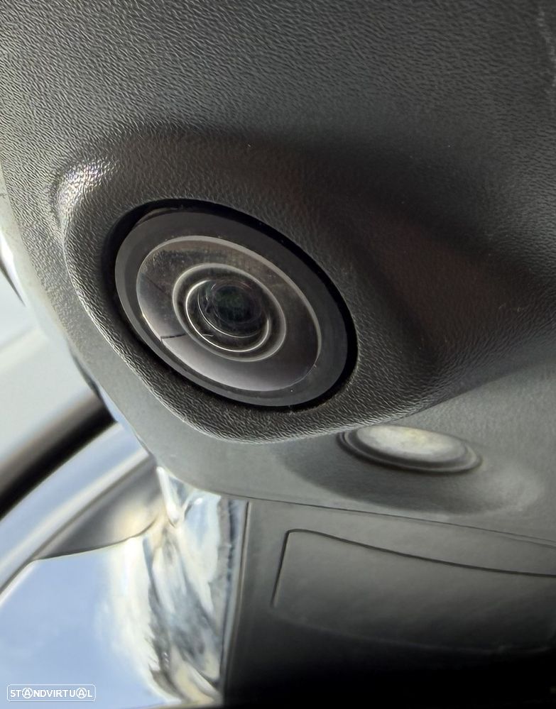 Jeep Compass 1.3 T Limited - 9