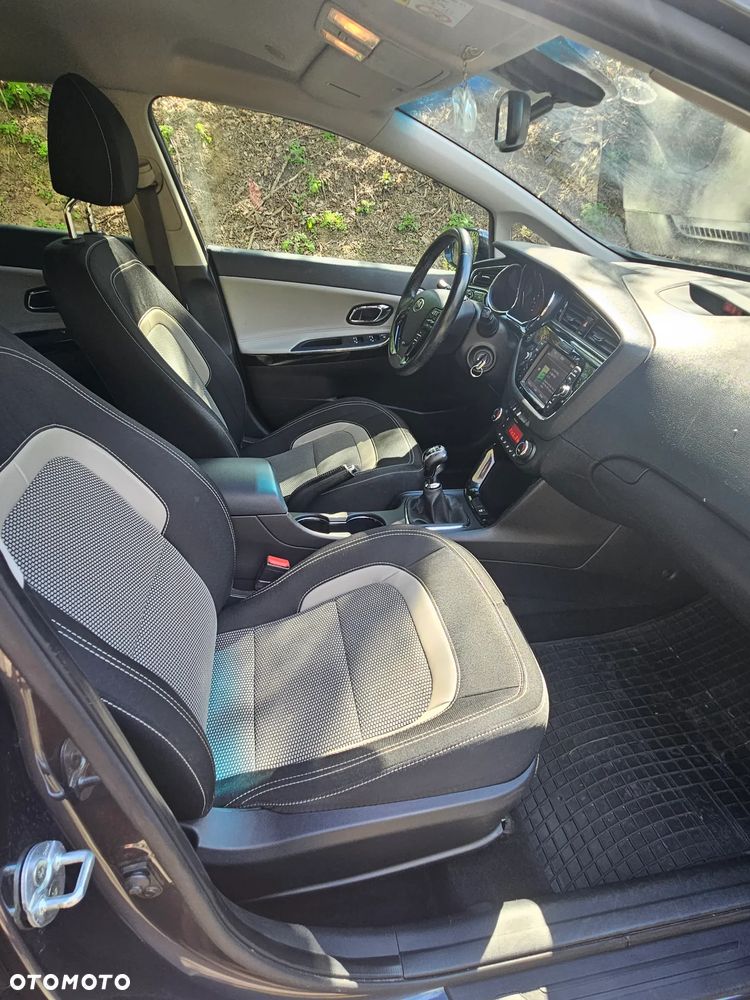 Kia Ceed 1.6 CRDi L - 23